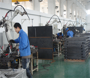 自动焊接机器人