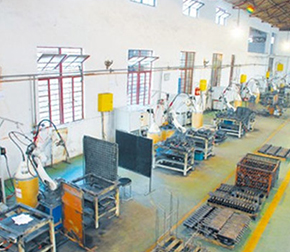 自动焊接机器人